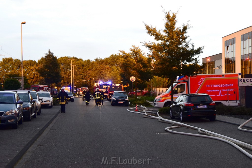 Grossbrand Halle Troisdorf Kriegsdorf Junkersring P291.JPG - Miklos Laubert